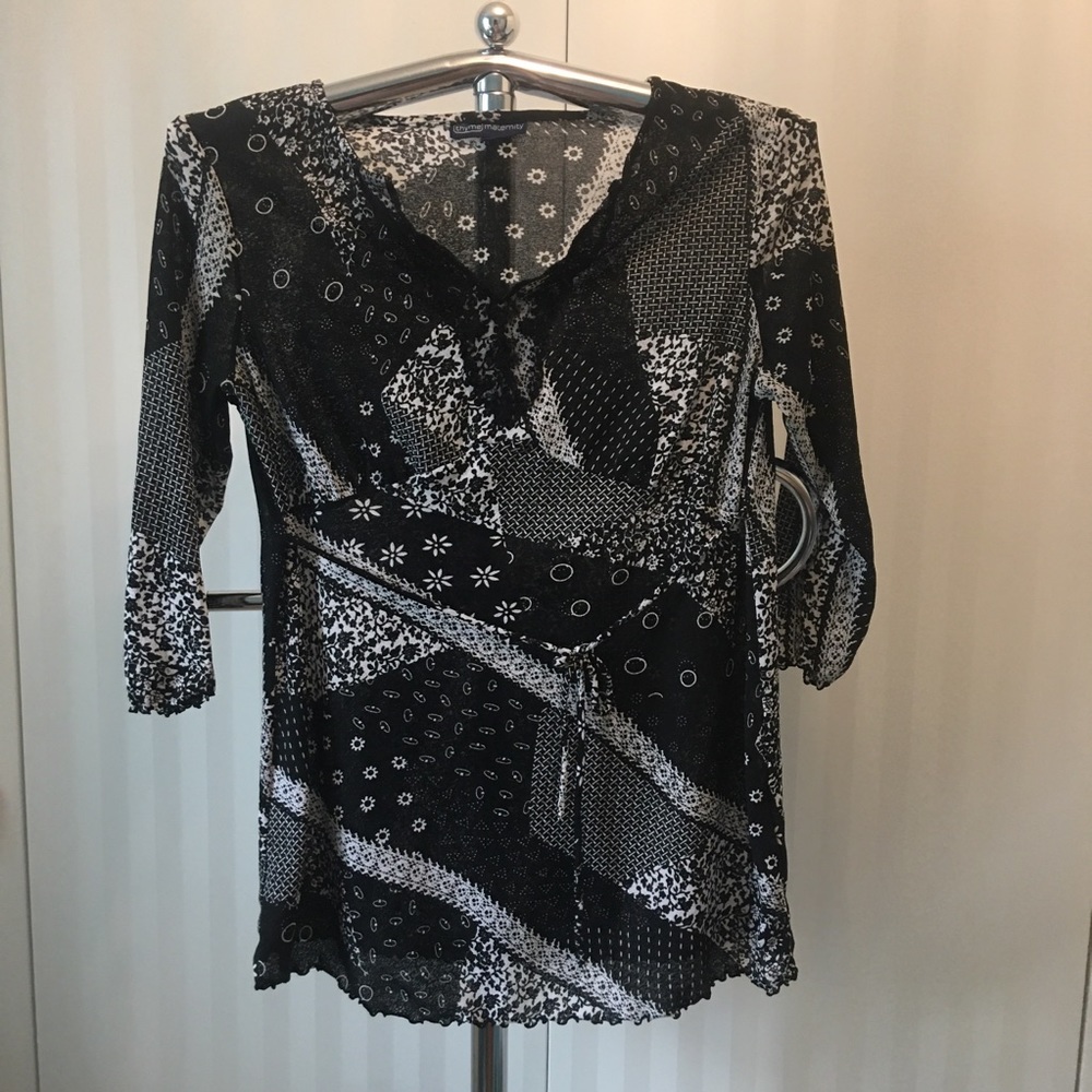 Thyme black and white tunic blouse Size M